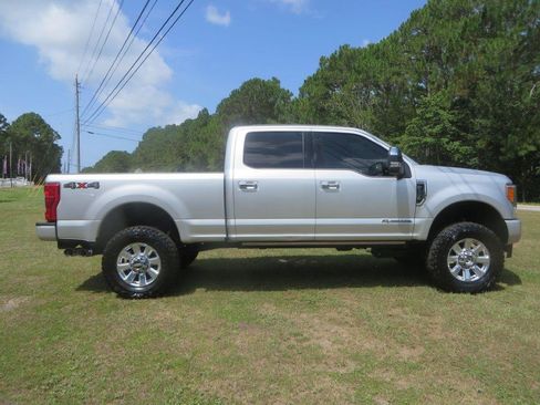 Used 2019 Ford F350 Platinum w/ Platinum Ultimate Package AWD/4WD image 5