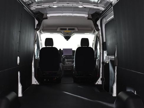 New 2026 Ford Transit 250 148 Medium Roof Extended AWD w/ Load Area Protection Package image 18
