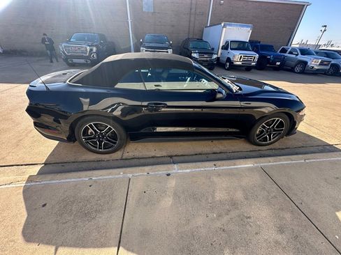 Used 2018 Ford Mustang Premium w/ Equipment Group 201A image 8