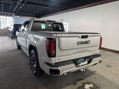 Used 2025 GMC Sierra 1500 Denali Ultimate image 6