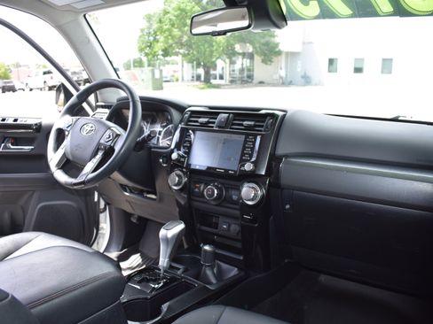 Used 2022 Toyota 4Runner TRD Off-Road Premium image 30