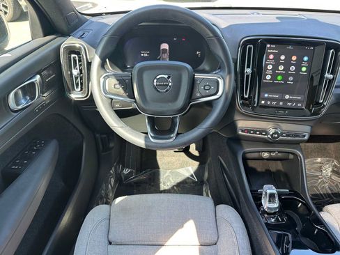 Certified 2023 Volvo C40 P8 Recharge Ultimate w/ Protection Package Premier AWD/4WD image 18