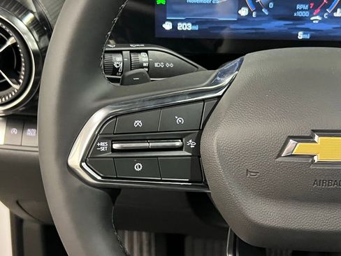 New 2026 Chevrolet Equinox LT image 11