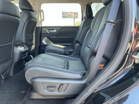 Used 2025 INFINITI QX80 Sensory AWD/4WD image 21