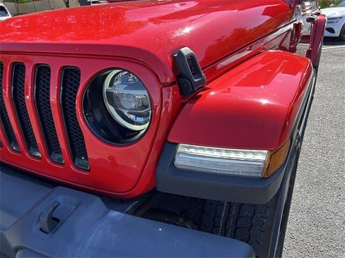 Used 2021 Jeep Wrangler Unlimited Sahara image 14