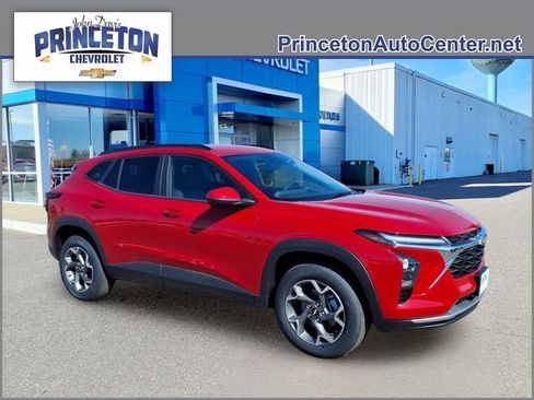 New 2026 Chevrolet Trax LT w/ Driver Confidence Package FWD image 1