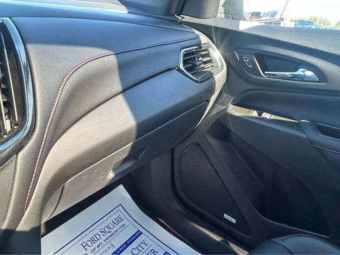 Used 2022 Chevrolet Equinox RS w/ RS Leather Package FWD image 50