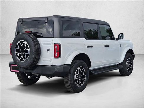 New 2026 Ford Bronco Outer Banks AWD/4WD image 2