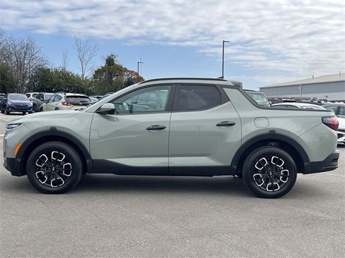 Certified 2022 Hyundai Santa Cruz SEL w/ Activity Package image 33