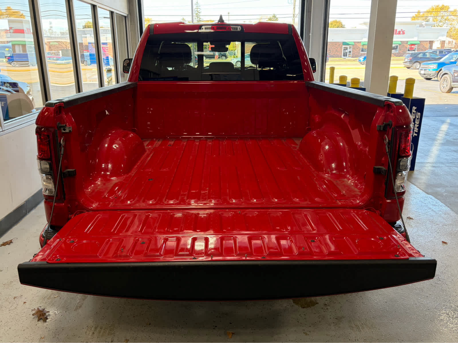 Used 2023 RAM 1500 Big Horn AWD/4WD image 8