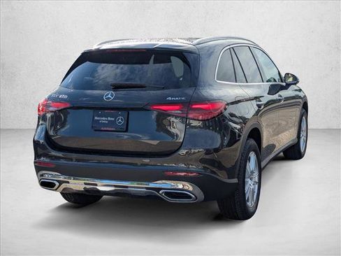 Used 2026 Mercedes-Benz GLC 300 4MATIC image 2