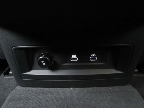 Used 2023 Audi Q7 2.0T Premium Plus w/ Premium Plus Package image 32