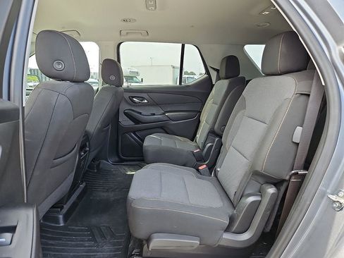 Used 2021 Chevrolet Traverse LT FWD image 10