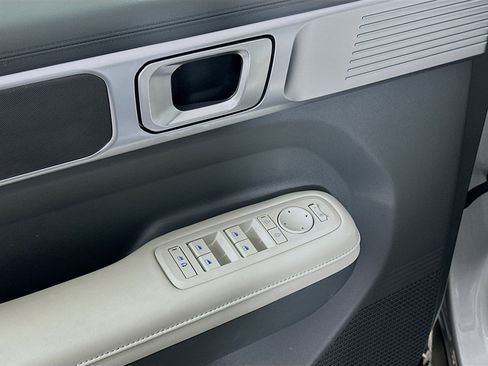 Used 2025 Hyundai Santa Fe SEL image 15