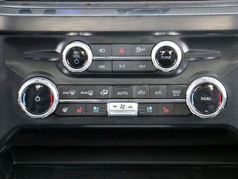 New 2026 Ford F250 Lariat w/ Black Appearance Package image 33