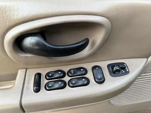 Used 2001 Ford F150 XLT image 80