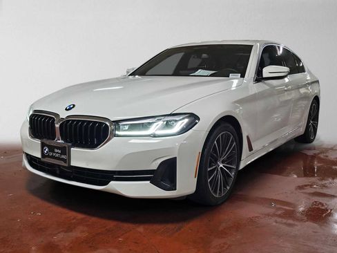 Used 2023 BMW 530i xDrive w/ Premium Package AWD/4WD image 8