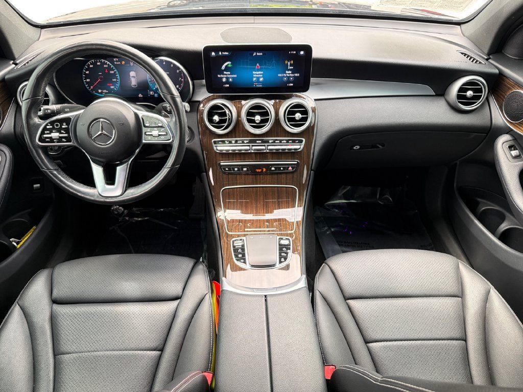 Used 2023 Mercedes-Benz GLC 300 4MATIC Coupe image 15
