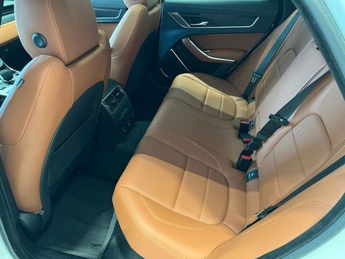 Used 2024 Jaguar XF R-Dynamic SE image 21