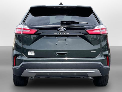 Used 2024 Ford Edge SEL w/ Convenience Package AWD/4WD image 4