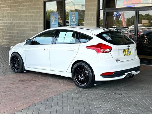 Used 2017 Ford Focus ST FWD image 94