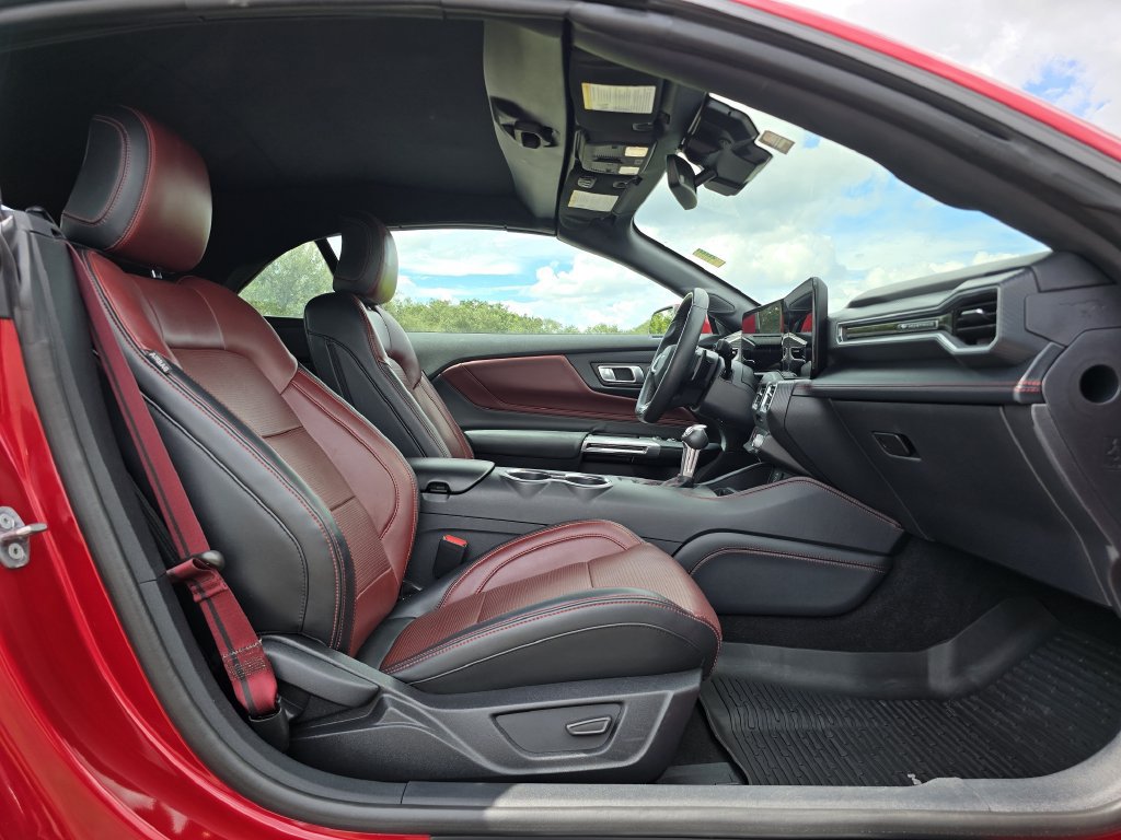 Used 2024 Ford Mustang GT Premium RWD image 17