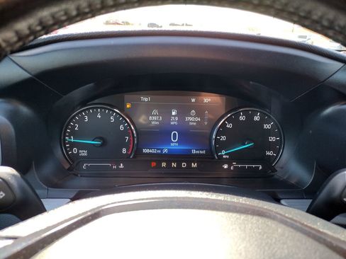 Used 2020 Ford Explorer XLT w/ Equipment Group 202A image 21