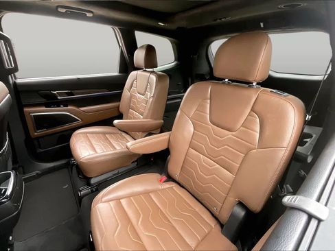 Used 2022 Kia Telluride SX w/ SX Prestige Package AWD/4WD image 21
