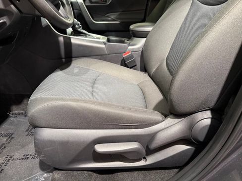 Certified 2025 Toyota RAV4 LE AWD/4WD image 14