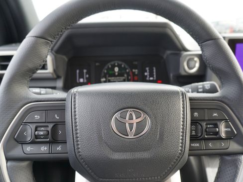 New 2026 Toyota 4Runner SR5 image 23