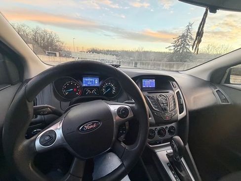 Used 2012 Ford Focus SE image 18