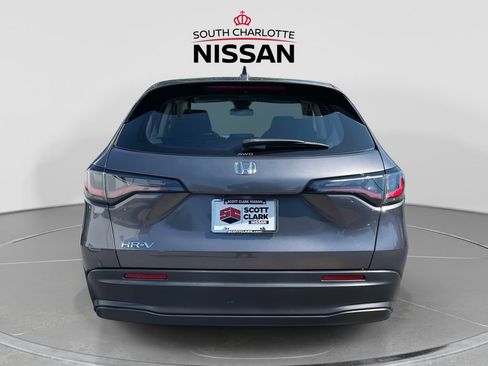 Used 2023 Honda HR-V LX image 5