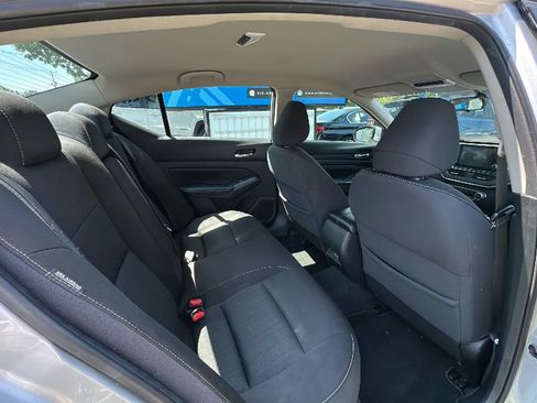 Used 2020 Nissan Altima 2.5 S FWD image 19