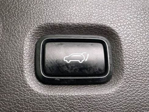 Used 2019 Hyundai Santa Fe AWD image 21