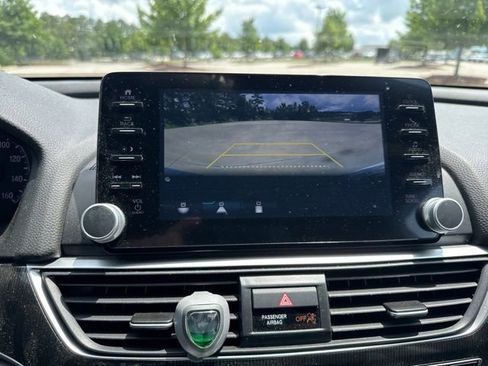 Used 2022 Honda Accord Sport image 7