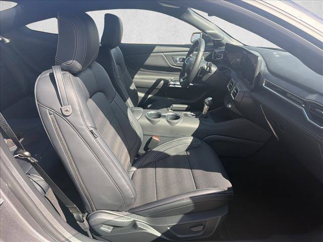 New 2026 Ford Mustang GT Premium w/ GT Performance Package RWD image 18