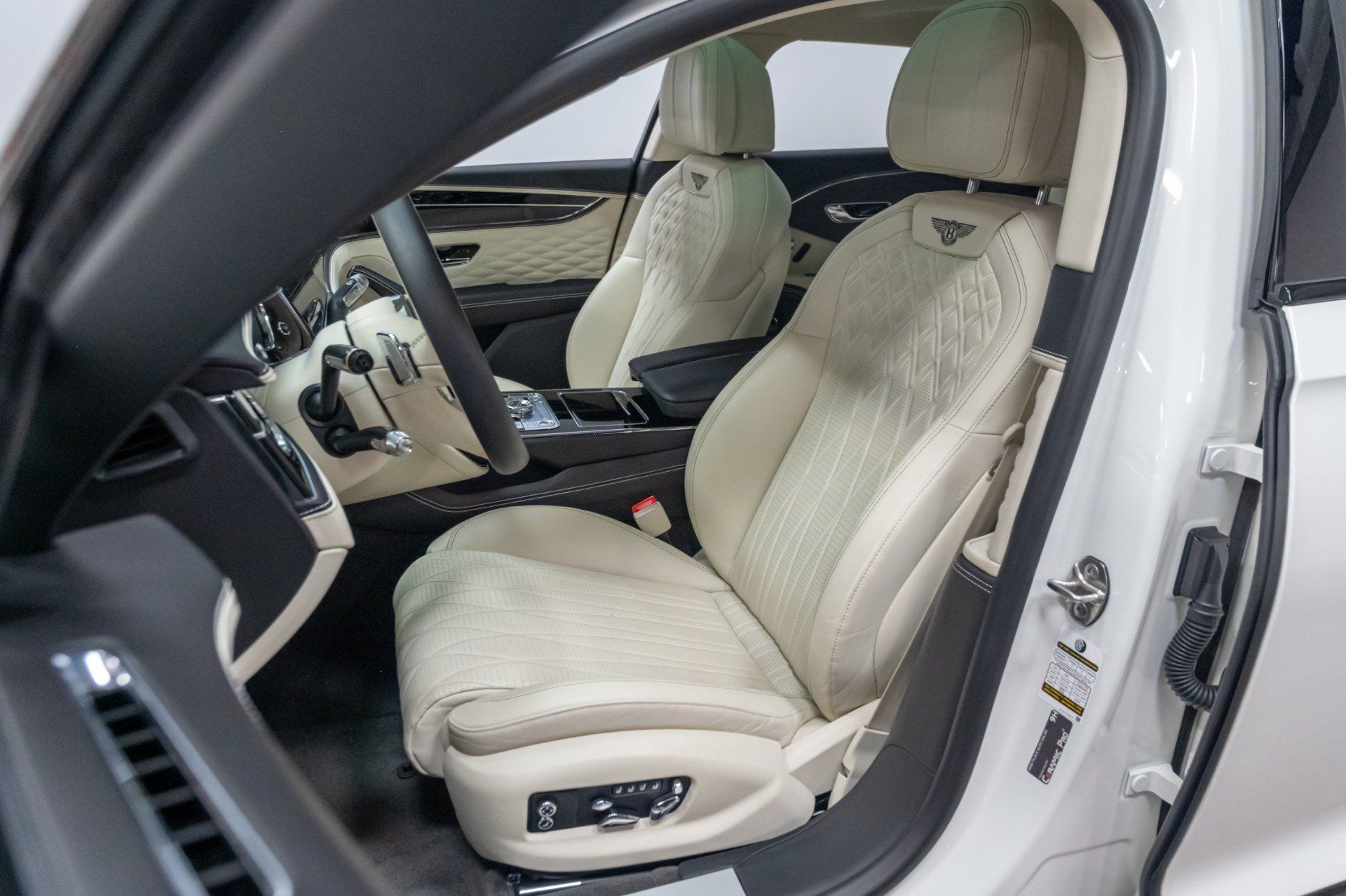Used 2021 Bentley Flying Spur W12 AWD/4WD image 12