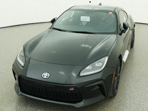 New 2026 Toyota GR86 Premium RWD image 3