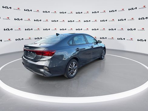 Certified 2024 Kia Forte LXS FWD image 8