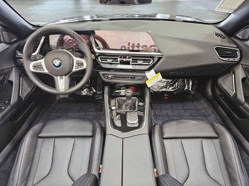 New 2026 BMW Z4 M40i image 10