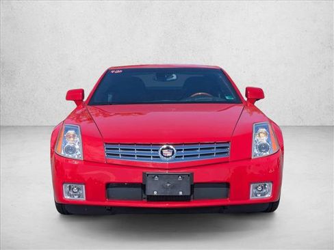 Used 2007 Cadillac XLR image 2