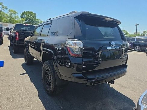 Used 2018 Toyota 4Runner TRD Pro AWD/4WD image 3