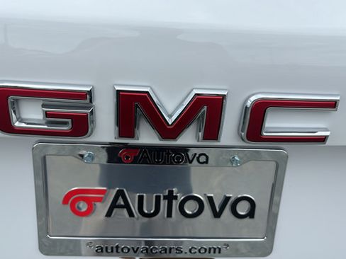 Used 2025 GMC Terrain Elevation AWD/4WD image 29
