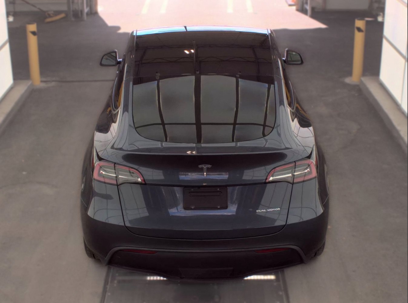 Used 2023 Tesla Model Y Long Range AWD/4WD image 5