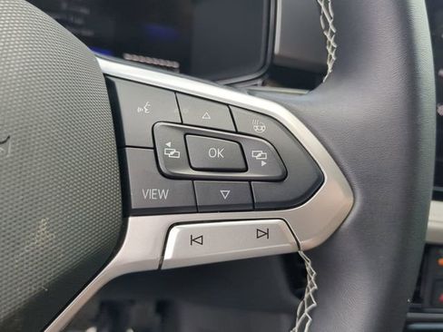 Certified 2025 Volkswagen Taos S FWD image 24
