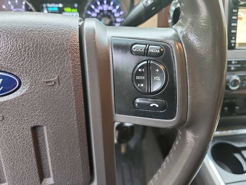 Used 2012 Ford F250 Lariat w/ Lariat Ultimate Pkg AWD/4WD image 24