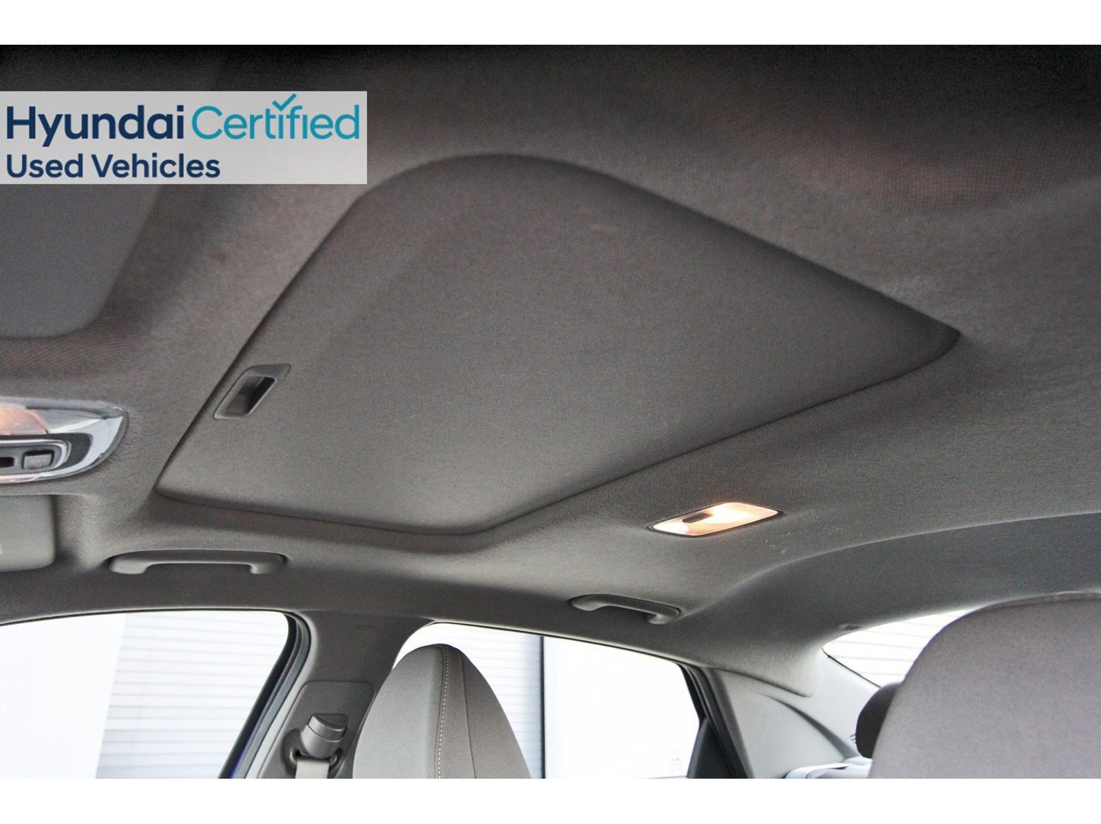 Certified 2025 Hyundai Elantra SEL FWD image 31