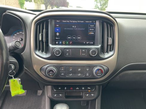 Used 2022 GMC Canyon Denali AWD/4WD image 16