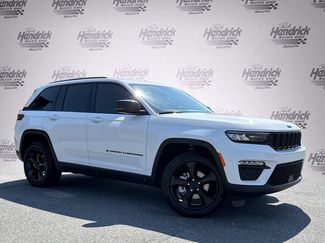 Used 2023 Jeep Grand Cherokee Limited w/ Black Appearance Package AWD/4WD video 2