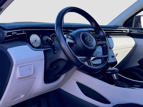 Used 2022 Hyundai Tucson SEL w/ Convenience Package image 9